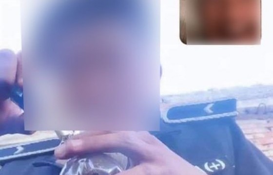 Дүрэмт хувцастайгаа мансууруулах бодис хэрэглэсэн цагдааг ажлаас нь халжээ