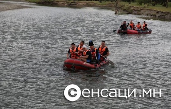 Татлагаар машинаа холбохоор ус руу орсон иргэнийг 22 хоног эрэн хайж байна