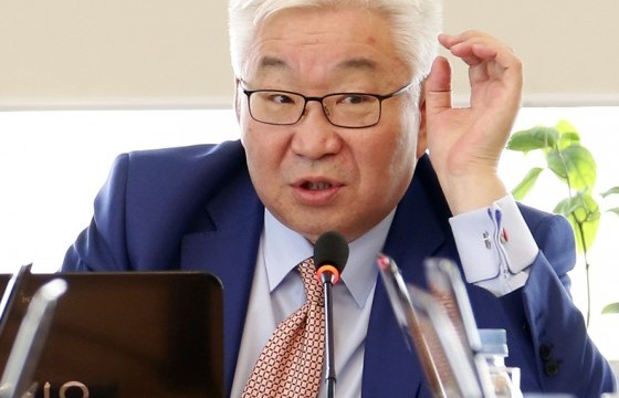 Э.Бат-Үүл:: Найз нь тэснэ ээ, цовдлуулах үйлтэй гэдгийг чи бид 2 анхнаасаа мэдэж байсан