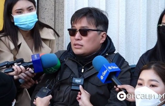 О.Магнай: Дарангуйлалд орчихвол цусаар уйлаад ч эрх чөлөөг олж авч чадахгүй шүү, Монголчуудаа