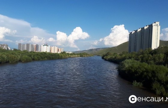 ЗАГАСЧИЛЖ ЯВСАН ИРГЭД АВТОМАШИНТАЙГАА УСАНД СУУЖ ХОЁР НЬ ГОЛД ОСОЛДЖЭЭ