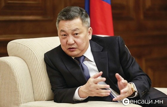 З.Энхболд Д.Ганбат гишүүнийг 40-ийн БИДОН гэв