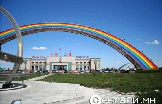 Эрээнд тохиолдын тоо нэмэгдэж, Монголчууд учраа олохгүй бужигнаж эхэллээ