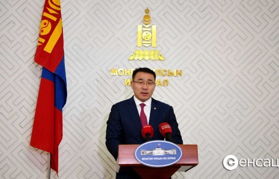 Д.Сумъяабазар: Баганан тулгуурт хөнгөн галт тэрэг, хурдны замын төсөл хэрэгжүүлнэ