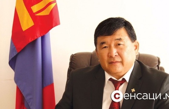 Өмнөговь аймгийн ИТХ-ын дарга Б.Бадраа нар Хятад иргэдэд газар зарсан уу?