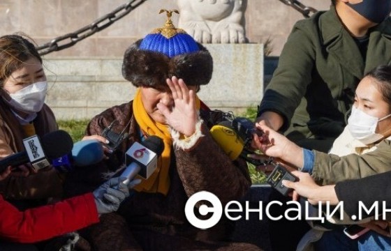С.Жавхлан сэтгүүлчийн биед халдсан хэрэг шүүхэд шилжжээ