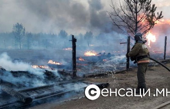 Сибирьт гарсан ойн түймрийн улмаас  Кемерово мужийн Тяжинский тосгонд 50 гаруй айлын сууц шатсанаас гурван хүний цогцос олджээ
